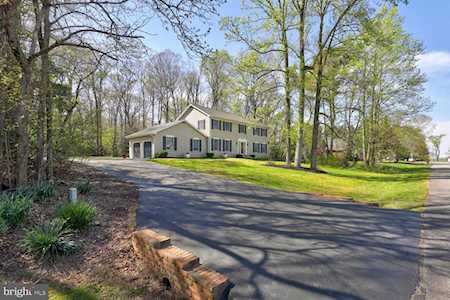 22 Oak Glade Dr Houston, DE 19954
