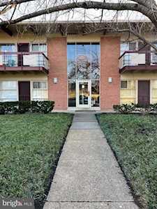 4251 Americana Dr #204 Annandale, VA 22003