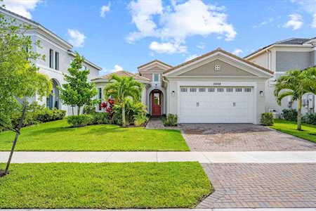 15268 Goldfinch Circle Westlake, FL 33470