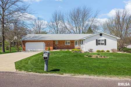312 Pinecrest Dr Germantown Hills, IL 61548