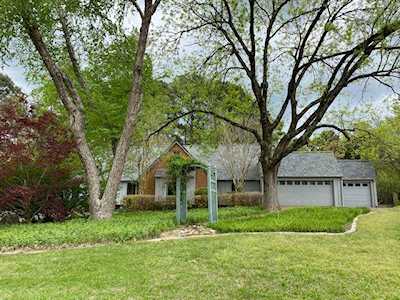 9557 Creekwood Cv Lakeland, TN 38002
