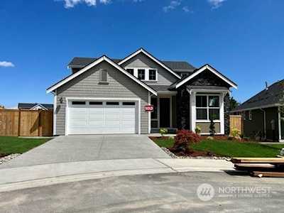 1779 NE Crystal View Ct Poulsbo, WA 98370