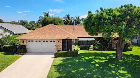 8272 Blue Cypress Drive Lake Worth, FL 33467