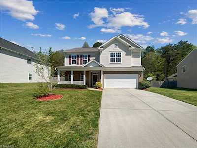 2016 Heron Pointe Drive Whitsett, NC 27377
