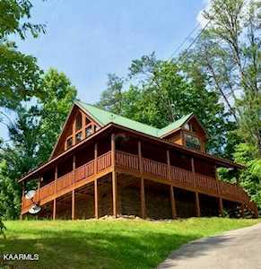 2329 Willow Ln Sevierville, TN 37862
