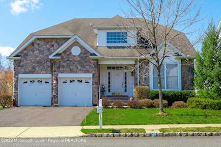 327 Van Dusen Dr Marlboro, NJ 07746