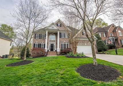 11904 Farnborough Rd Huntersville, NC 28078