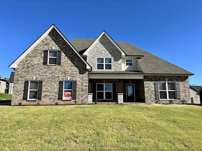 806 Becham Kenneth Circle Smyrna, TN 37167