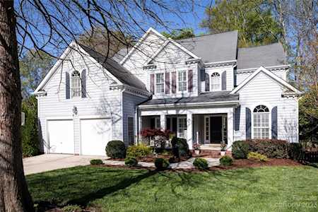 3203 Twelve Oaks Place Charlotte, NC 28270