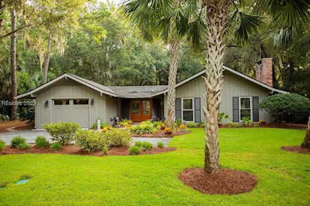 15 Deer Run Ln Hilton Head Island, SC 29928