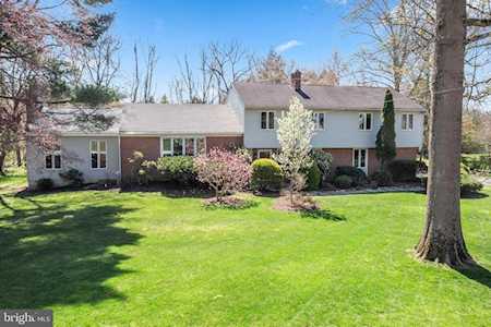 420 Heatherwood Ln Devon, PA 19333