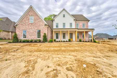 1611 Painted Horse Pass Collierville, TN 38017