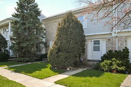 110 Pilgrim Ct Bolingbrook, IL 60440