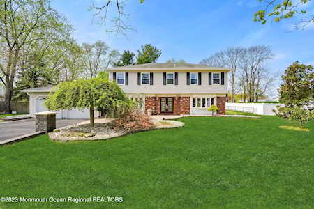 69 Bunker Hill Rd Freehold, NJ 07728