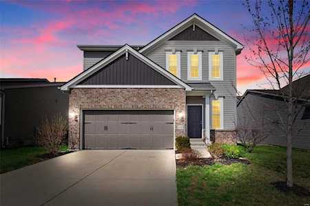 426 Wilmer Meadow Dr Wentzville, MO 63385
