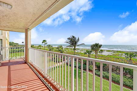 1527 S Atlantic Avenue #301 Cocoa Beach, FL 32931