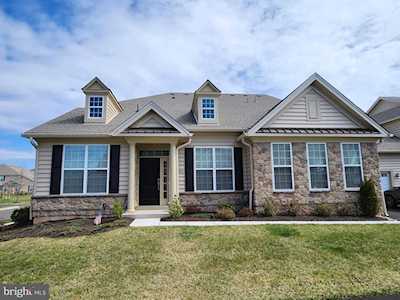 1142 Webb Dr Perkasie, PA 18944