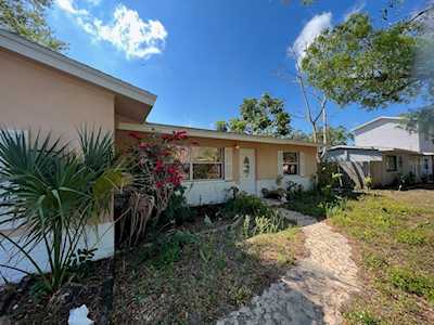 1838 Stanton Ave Largo, FL 33770