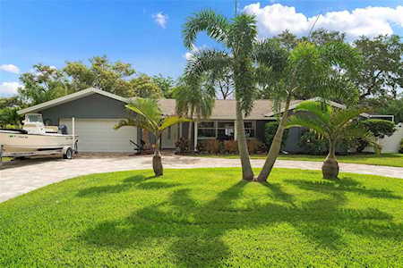 907 Monterey Ave Clearwater, FL 33759