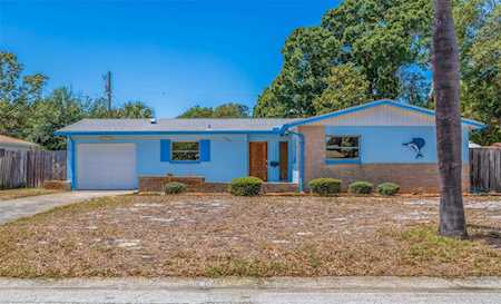 5691 6th St S St. Petersburg, FL 33705