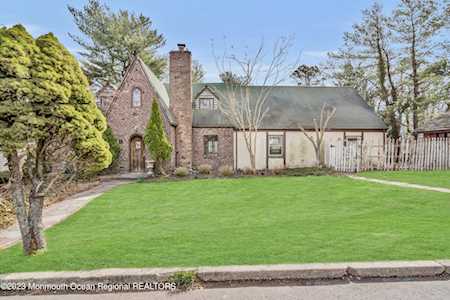 2580 Crestview Rd Manasquan, NJ 08736