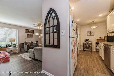 96 Arrowood Rd #D Manalapan, NJ 07726