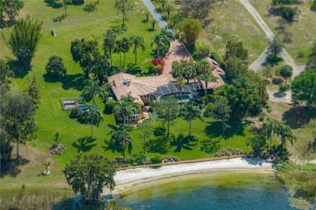 901 S Lake Starr Blvd Lake Wales, FL 33898