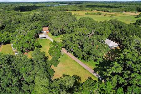 2288 N Valrico Rd Seffner, FL 33584