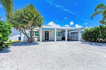 848 180th Ave E Redington Shores, FL 33708
