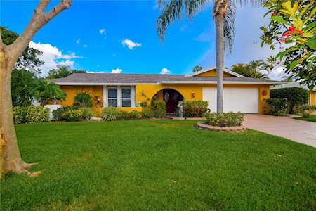 11555 Pine St Seminole, FL 33772
