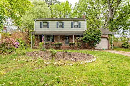 430 Summer Dr Newport News, VA 23606