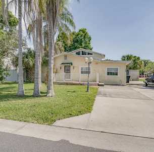 78 N Canal Dr Palm Harbor, FL 34684