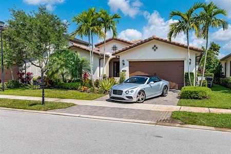 11525 Carrington Avenue Parkland, FL 33076