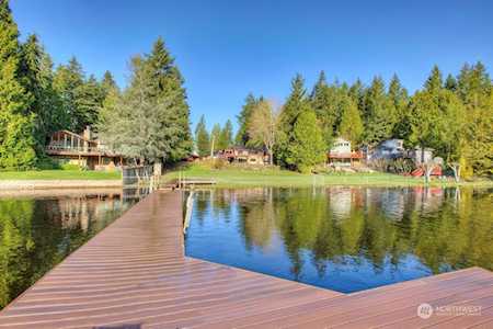 17636 W Lake Desire Ct SE Renton, WA 98058