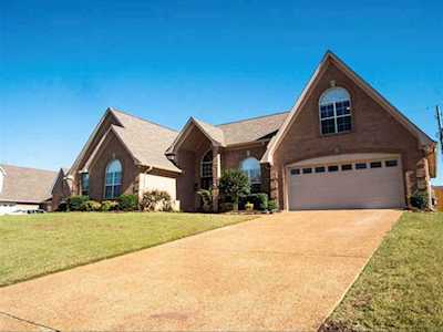 4486 Meadow Cliff Dr Memphis, TN 38125