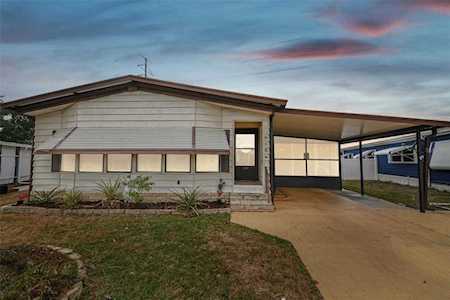 9154 Otter Pass #110 Tampa, FL 33626