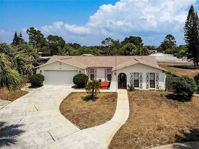 7031 Whitethorn Ct Port Richey, FL 34668