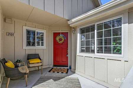 5146 S Surprise Way #201 Boise, ID 83716