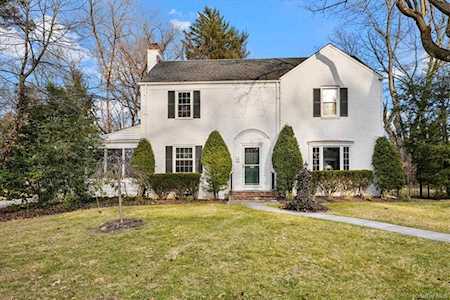 61 Crawford Road Harrison, NY 10528
