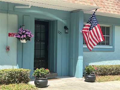 100 Clyde Ln #105 Dunedin, FL 34698