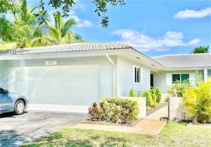 3807 NW 84th Ave Coral Springs, FL 33065