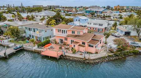 144 131st Ave E Madeira Beach, FL 33708