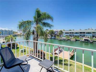 184 117th Ave #12 Treasure Island, FL 33706
