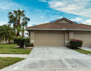 327 Auburn Woods CIRCLE Venice, FL 34292