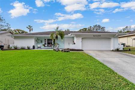 1225 Royal Oak Dr Dunedin, FL 34698