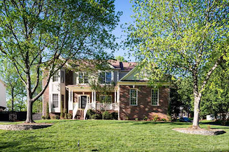 3806 Providence Plantation Ln Charlotte, NC 28270