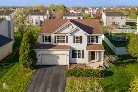 1460 Schoenherr Ave Bolingbrook, IL 60490