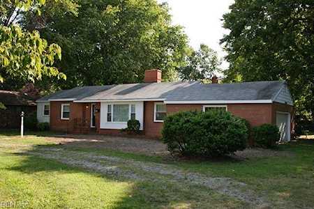 59 Wellington Dr Hampton, VA 23666