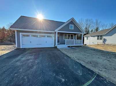 97 Three Ponds Dr #61 Brentwood, NH 03833