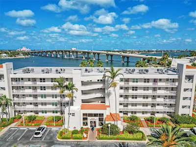 5901 Bahia Del Mar CIRCLE #520 St. Petersburg, FL 33715